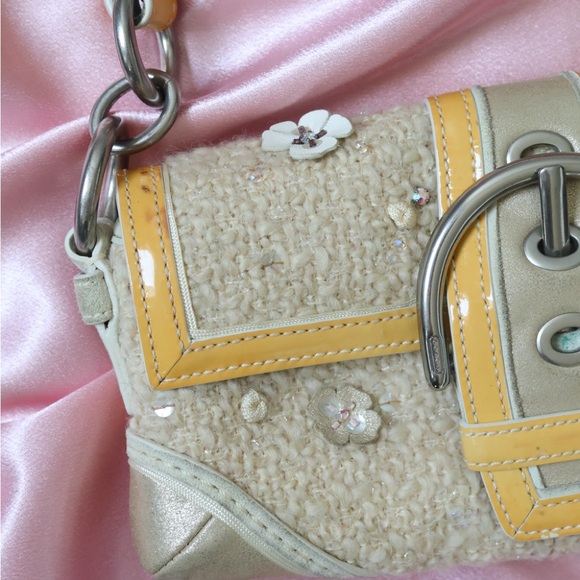 Vintage Coach Soho Tweed Shoulder Bag Flower Y2K - Picture 3 of 7